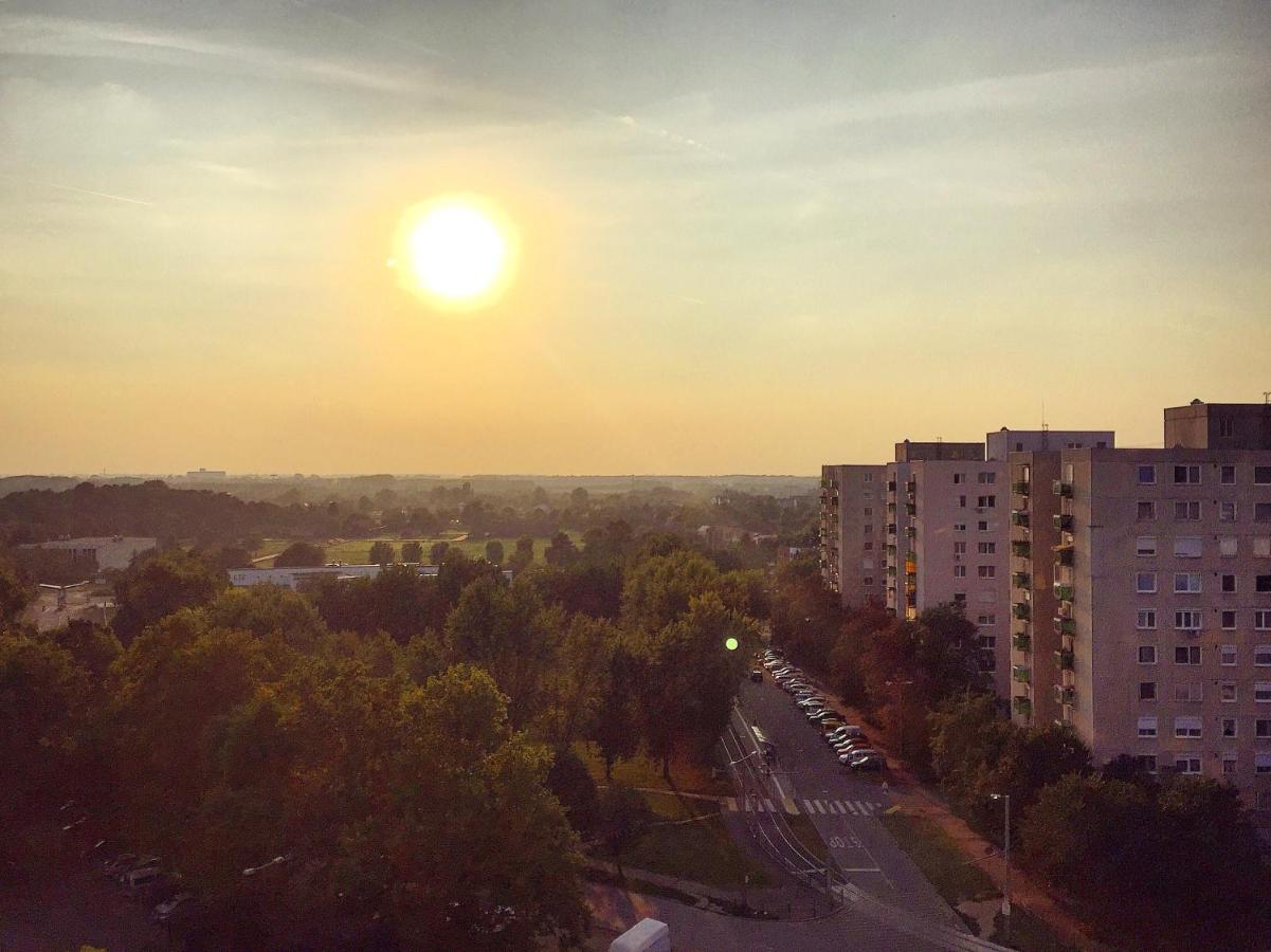 Sunset-View Apartment デブレツェン エクステリア 写真